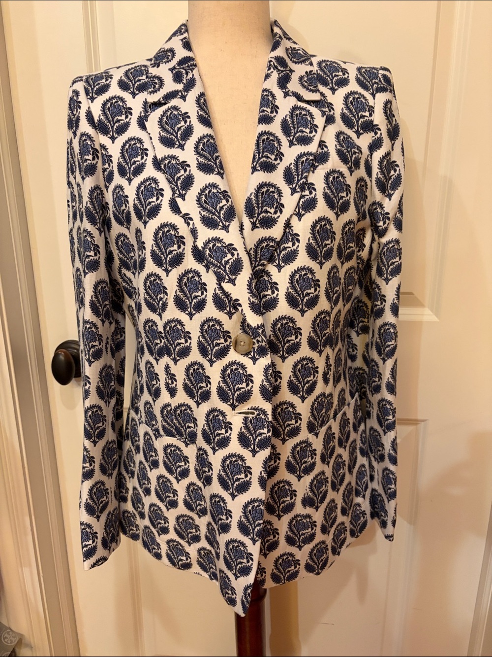 JCrew Printed Blue & White Women's Blazer - size 8 - NWT